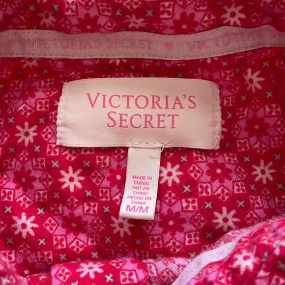 Victoria’s Secret Flannel Long Sleeve Pajama Set - Picture 3 of 11